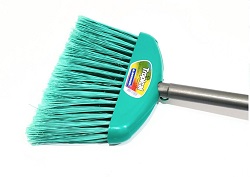 VASSOURA DE NYLON NOVIÇA TROPICAL PONTA BATIDA MULT USO COM CABO REVESTIDO - ACIGOL 81 32285865 - 250X250